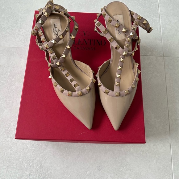 VALENTINO ROCKSTUD Caged Patent Kitten Heels 65MM SZ 39 Poudre/Beige MRP… - Picture 2 of 12